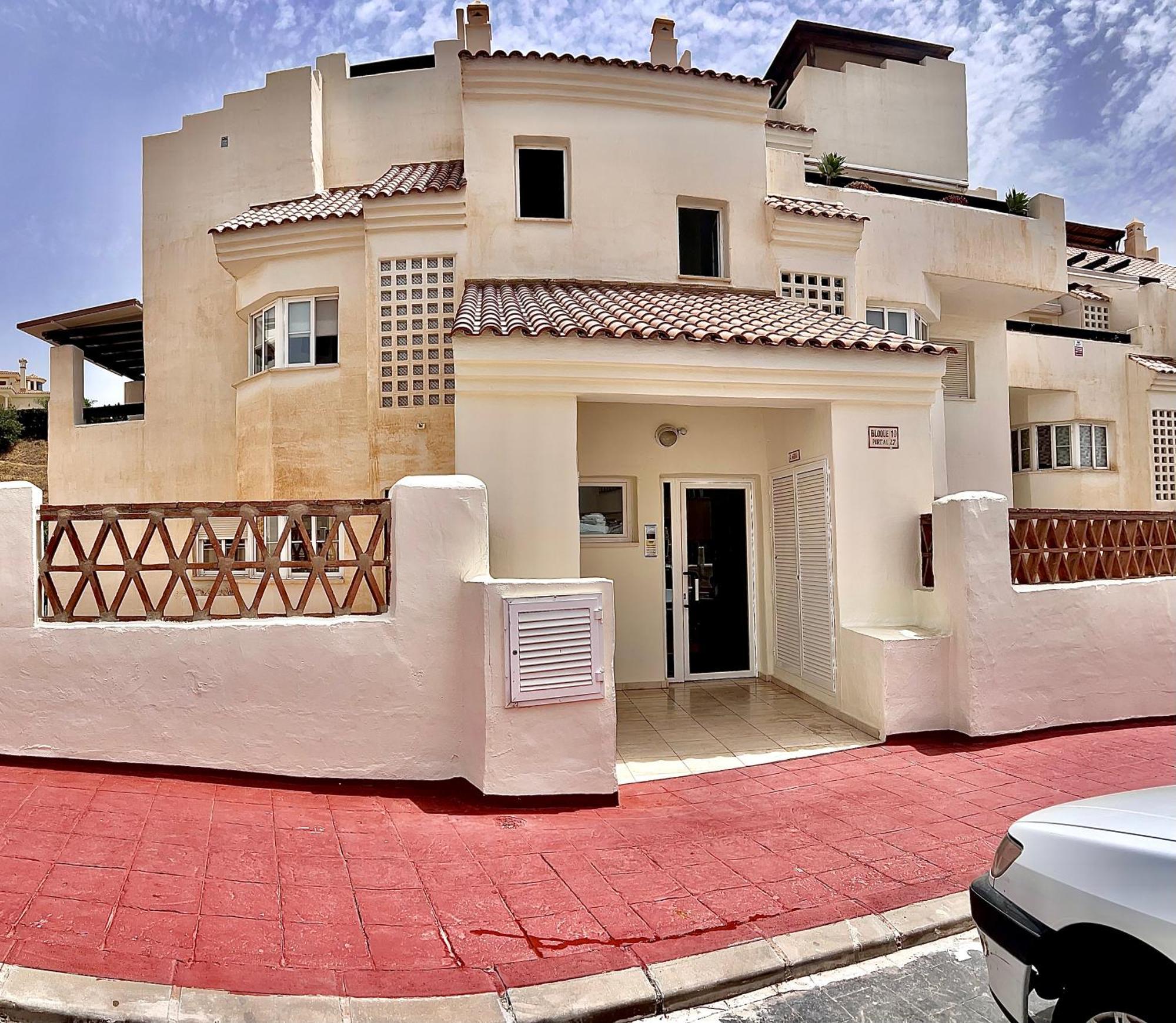 Apartment Beautiful With Pools, Playground And Paddle Tennis - Family Friendly And Near Vithas Hospital - Free Parking In Garage