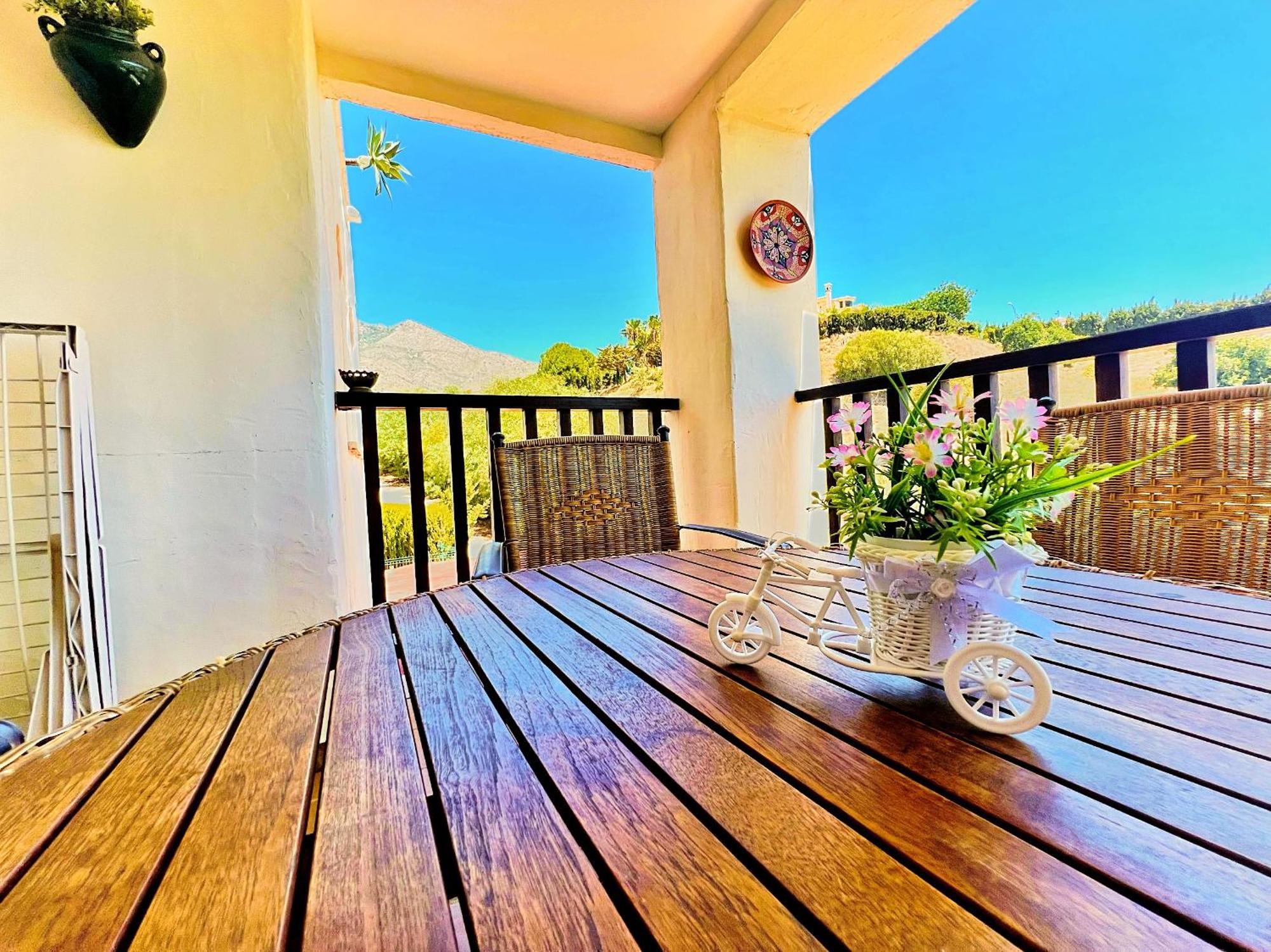 Beautiful With Pools, Playground And Paddle Tennis - Family Friendly And Near Vithas Hospital - Free Parking In Garage
