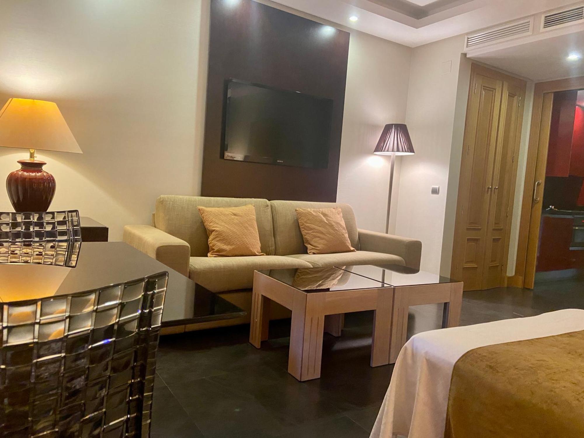 Artplatinum Suites&apartments Apartahotel Benalmádena