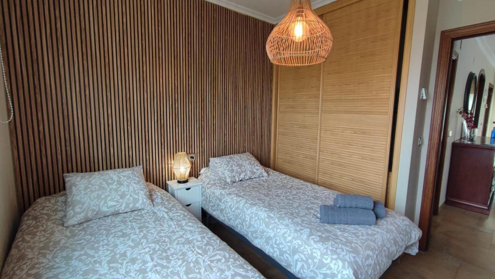 Isla De 1, Jacuzzi, 80m From The Sea, Ac, Bbq, Private Parking, Big Terrace Apartment Benalmadena