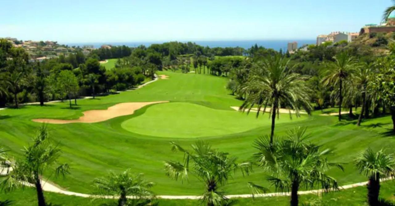 Apartment Beachfront Complex El Coloso Views,pools,parking Costa Benalmadena