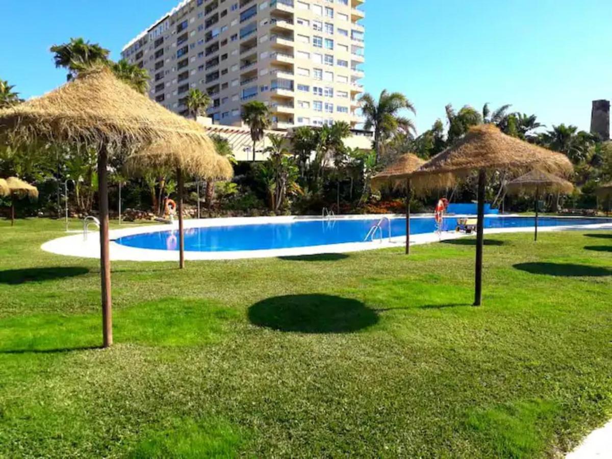Beachfront Complex El Coloso Views,pools,parking Costa Apartment *