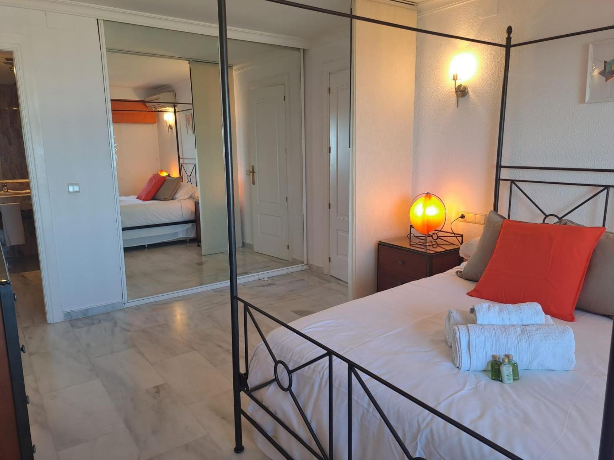 Apartment Beachfront Complex El Coloso Views,pools,parking Costa *