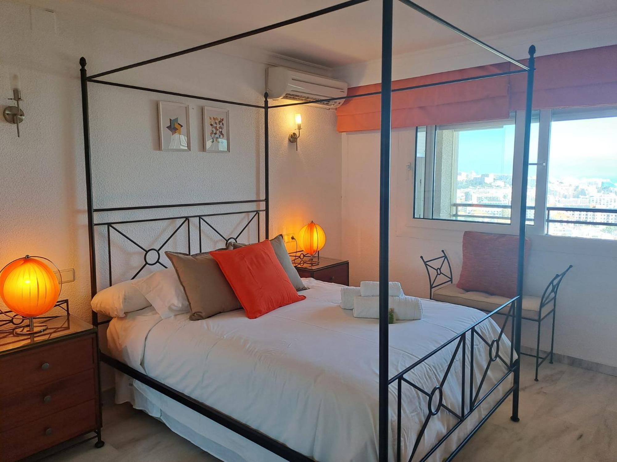 Beachfront Complex El Coloso Views,pools,parking Costa Apartment