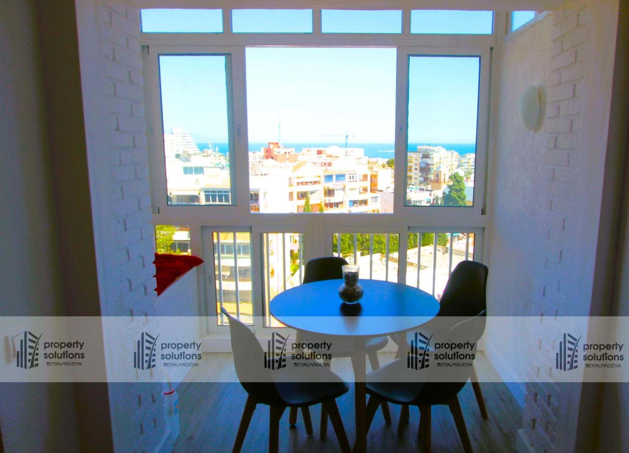 Apartment 714 Iris - Vista Al Mar - Cerca De Tren, Restaurantes, Tiendas - Playa A 10 Min Caminando *
