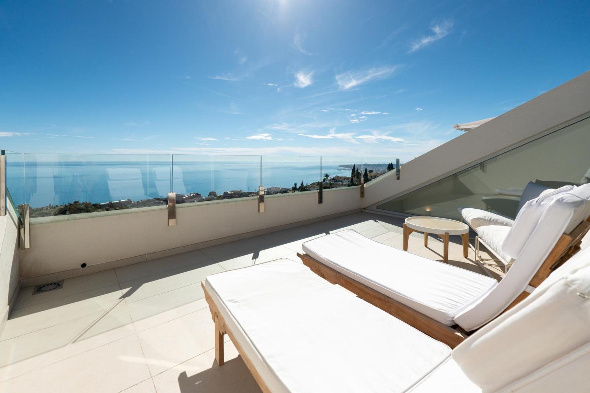 Stupa Hills X - Luxury Panoramic Views Duplex *