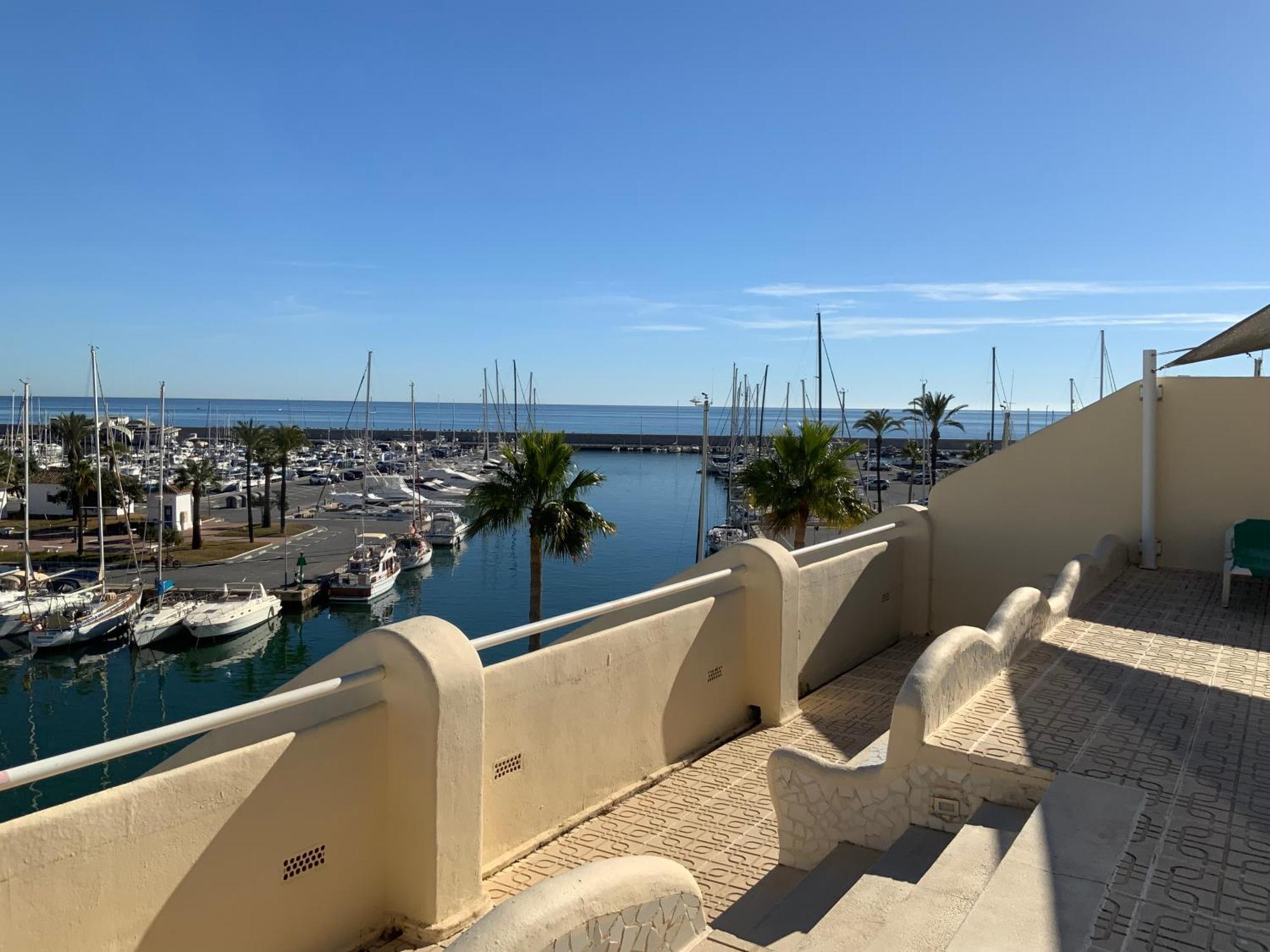 Appartement Piso Islas C111 *