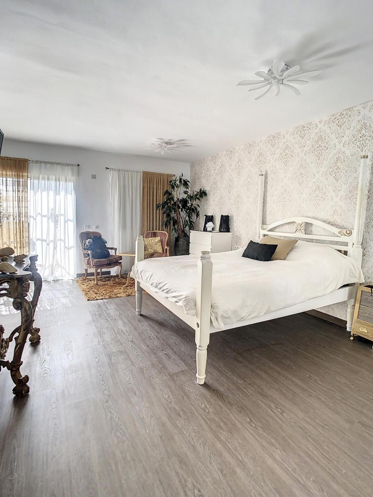 La Hidalga By Beehive Vacances *