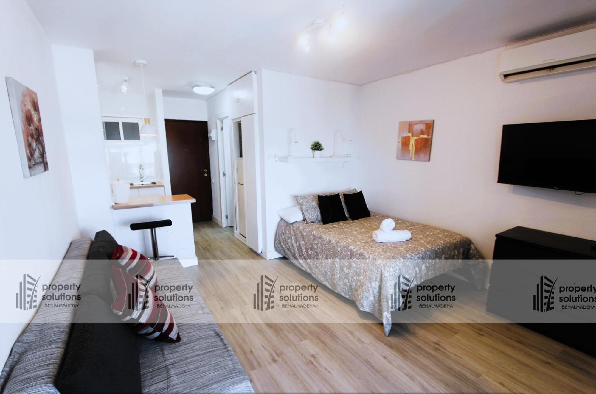 714 Iris - Vista Al Mar - Cerca De Tren, Restaurantes, Tiendas - Playa A 10 Min Caminando Benalmadena