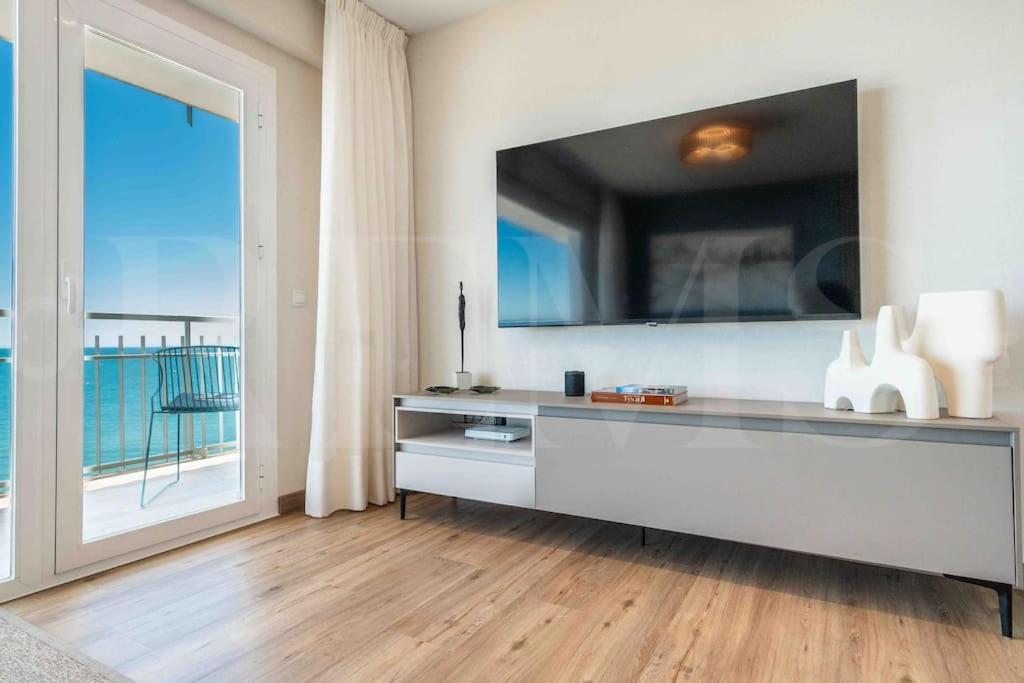 Seaview Coastal In By Rems