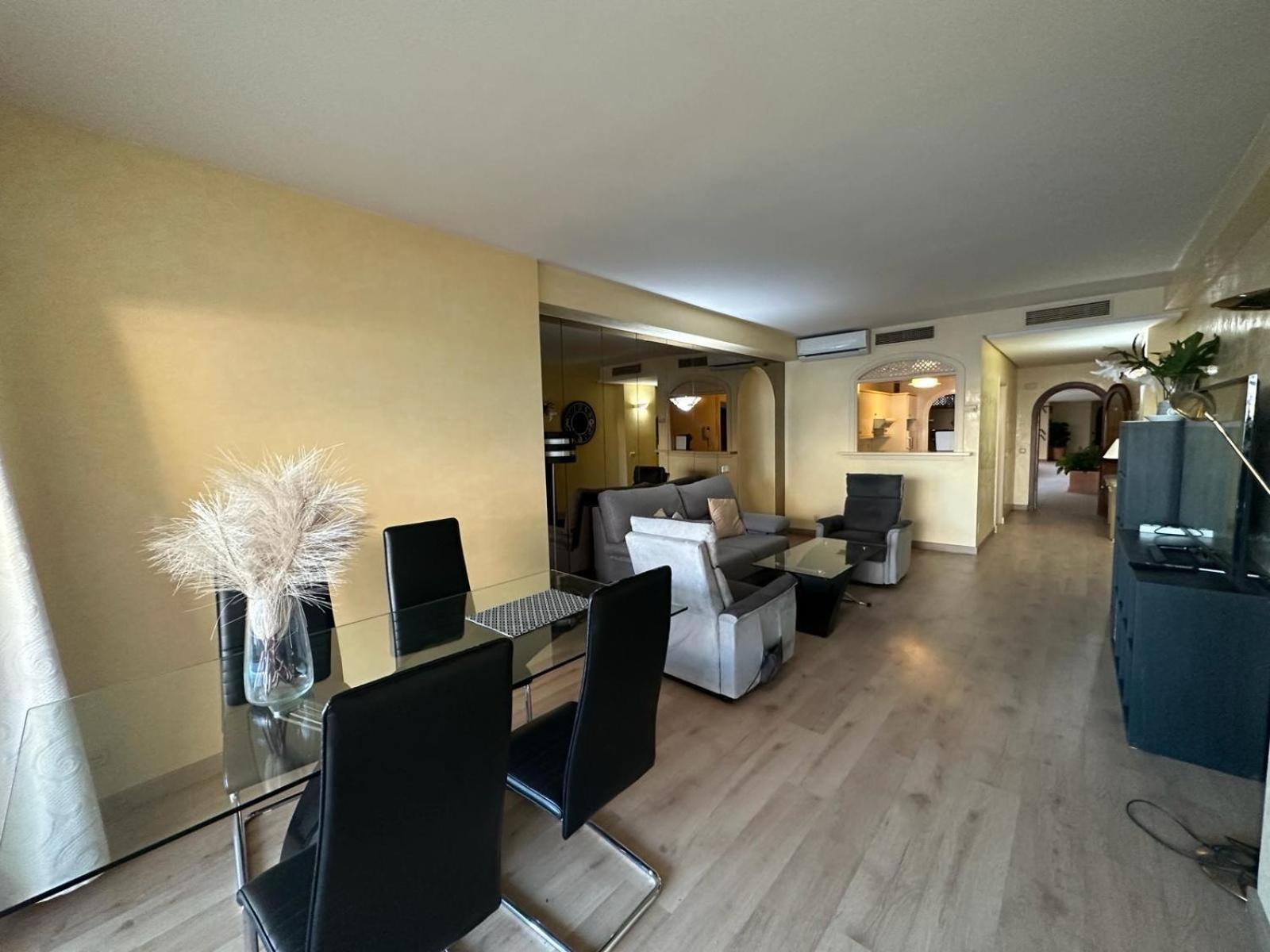 Appartement Piso Islas C111 *