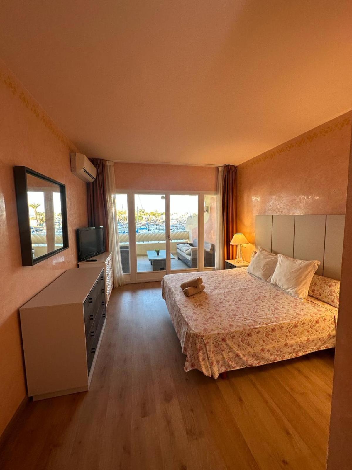 Piso Islas C111 Appartement *