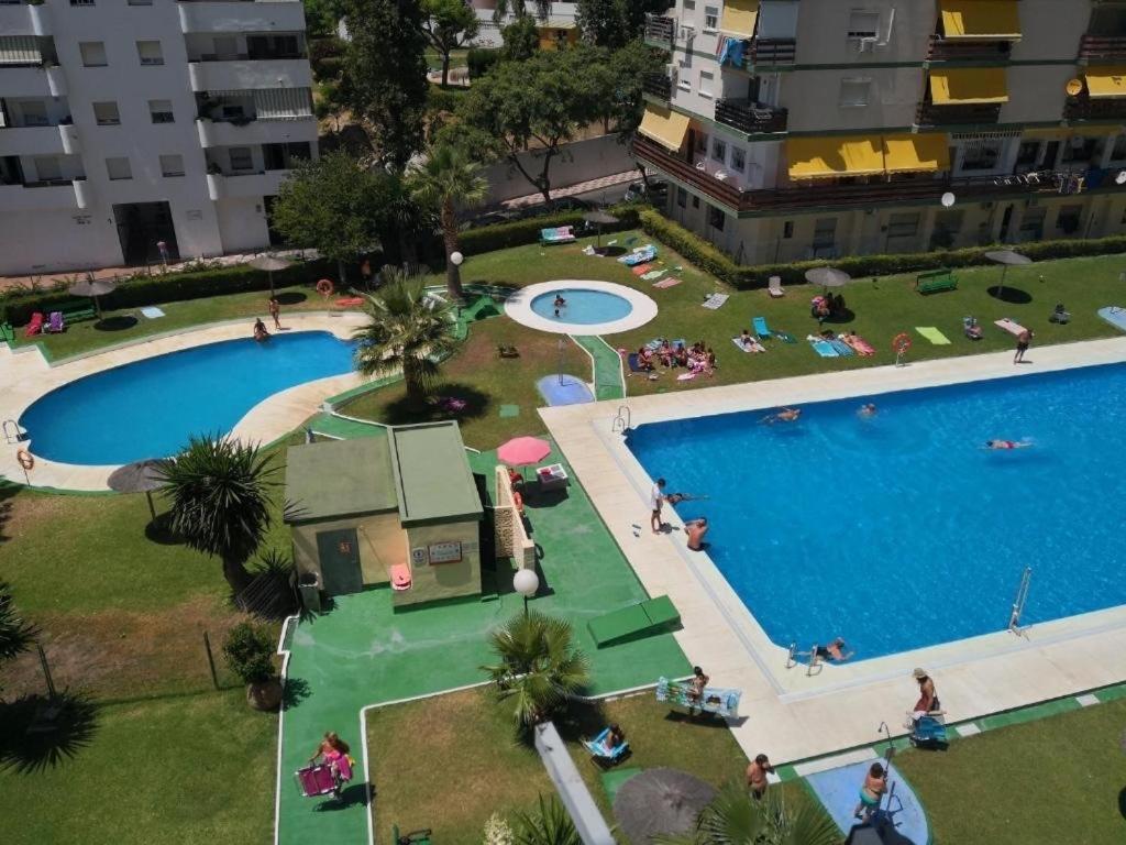Luxury Penthouse Sea Views- Jacuzzi - Sauna Apartamento