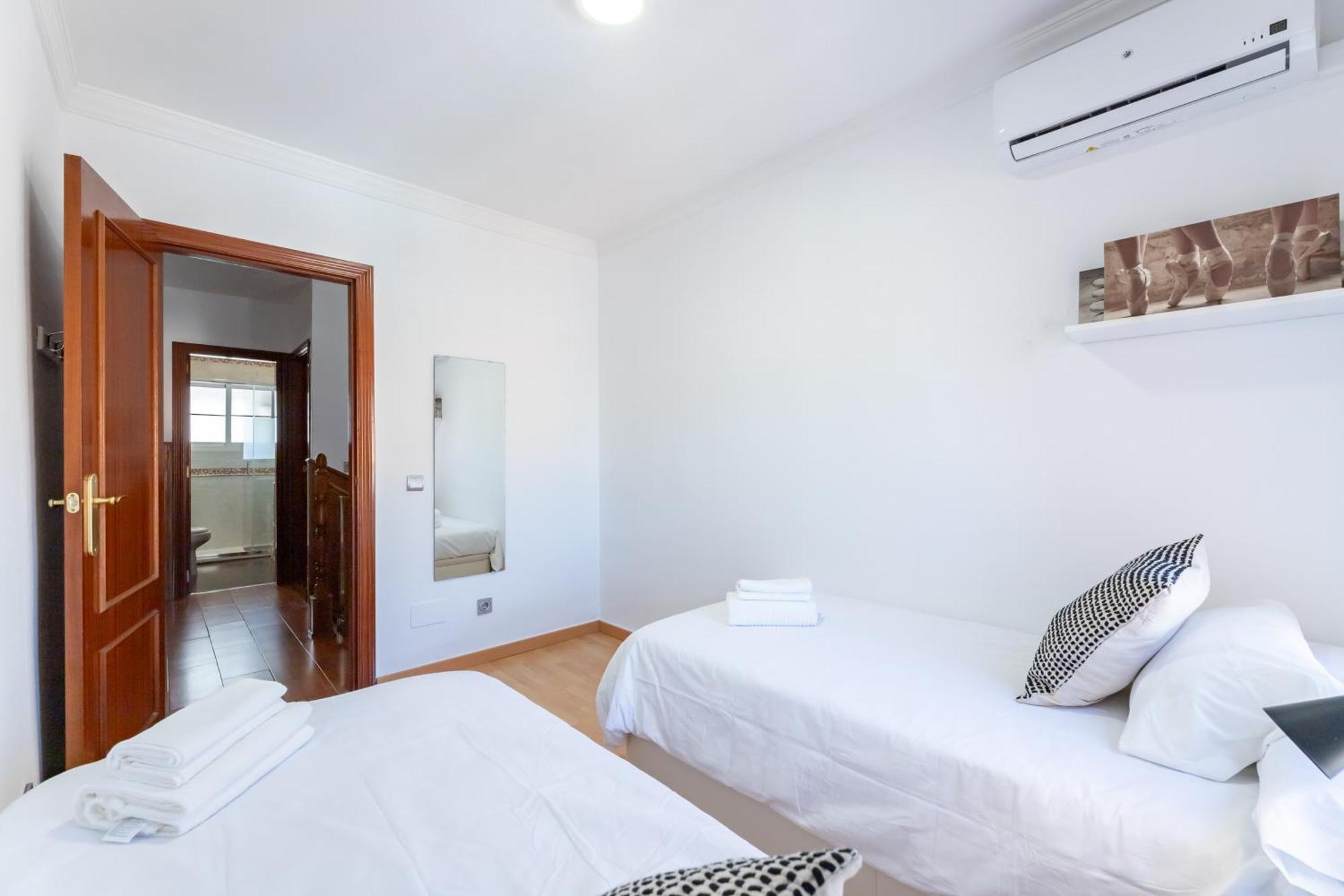 Vb Anemona 3br Townhouse *