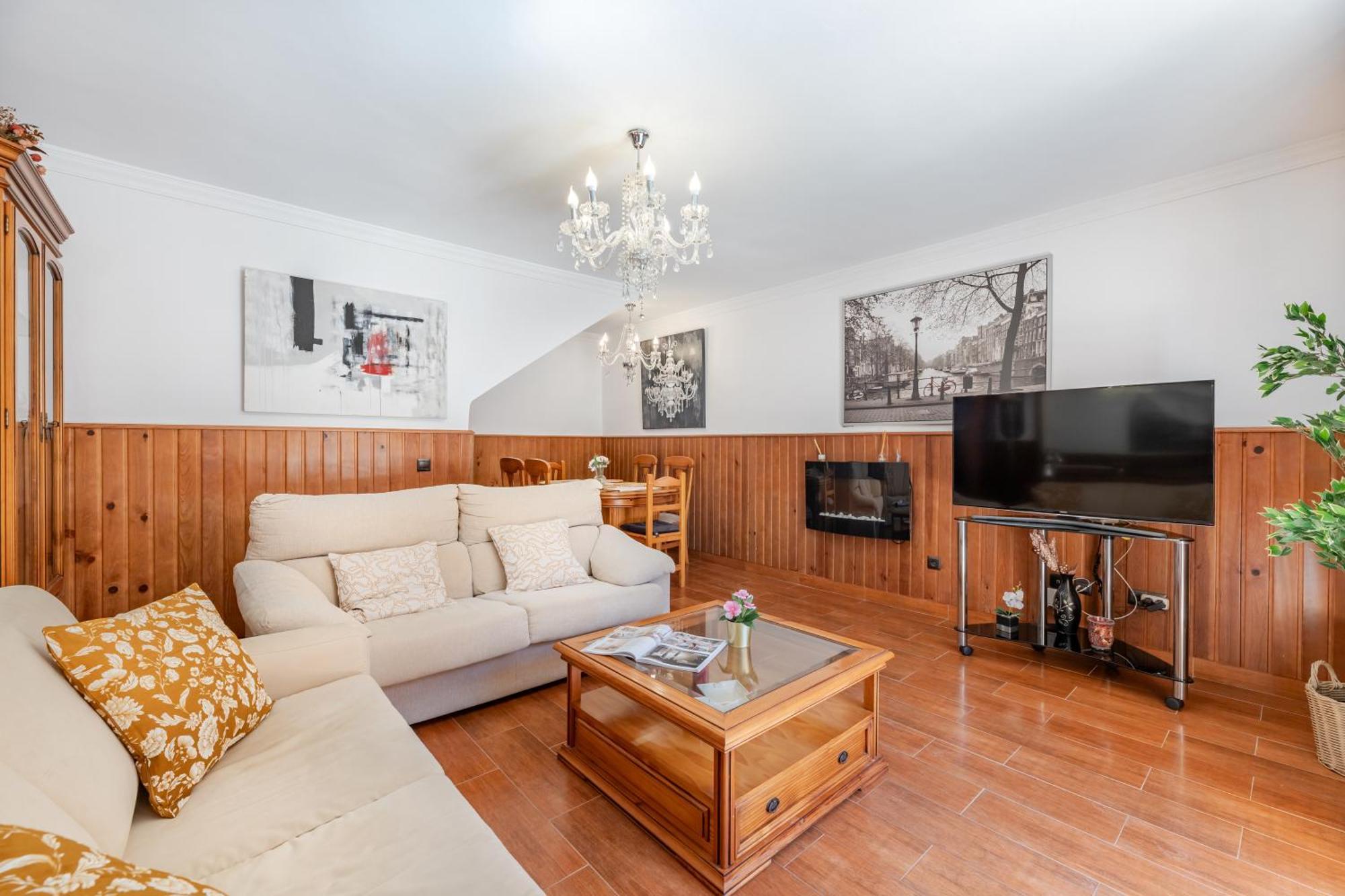 Vb Anemona 3br Townhouse Apartment *
