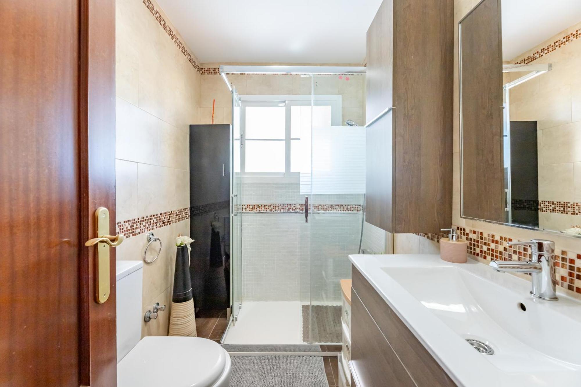 Vb Anemona 3br Townhouse Apartment *