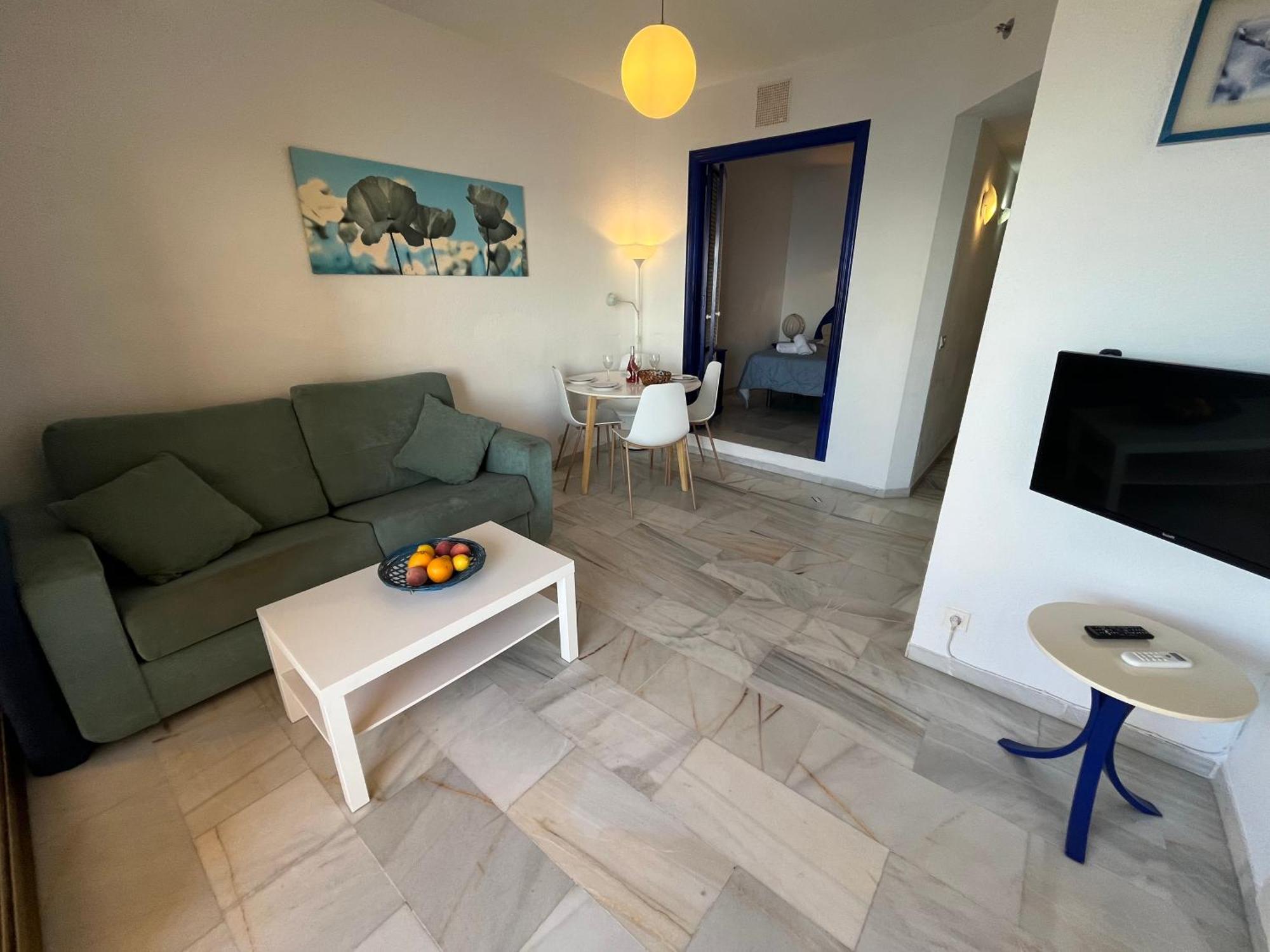 Sunset Apartment *