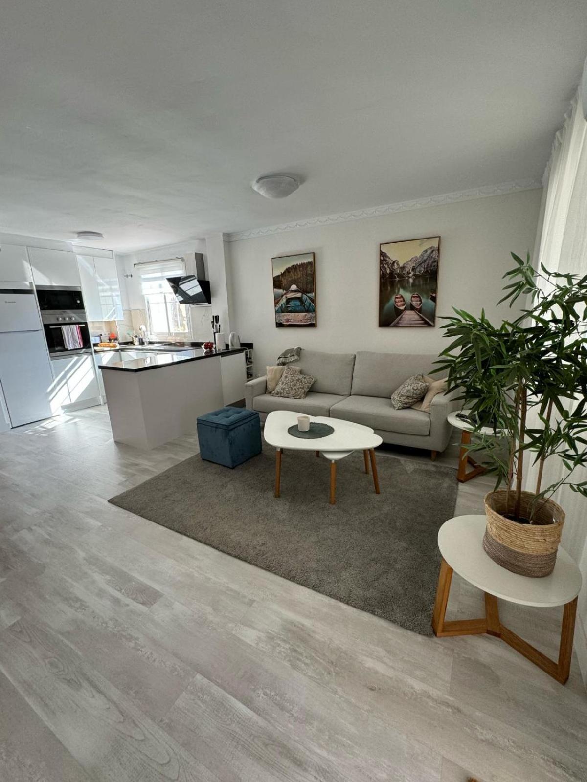2 Bed. Amazing Sea Views * Benalmadena