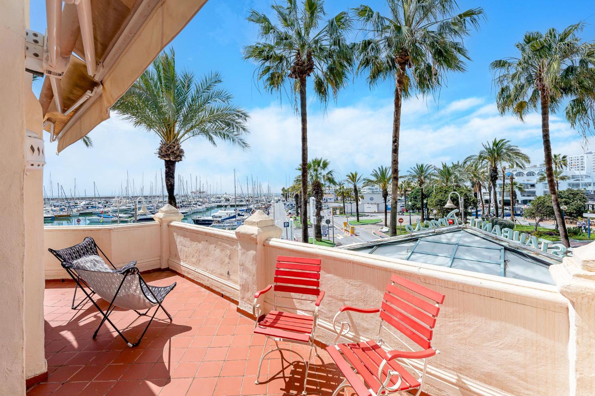 Apartamento Located In Puerto Marina With Sea Views, First Line Of Beach.