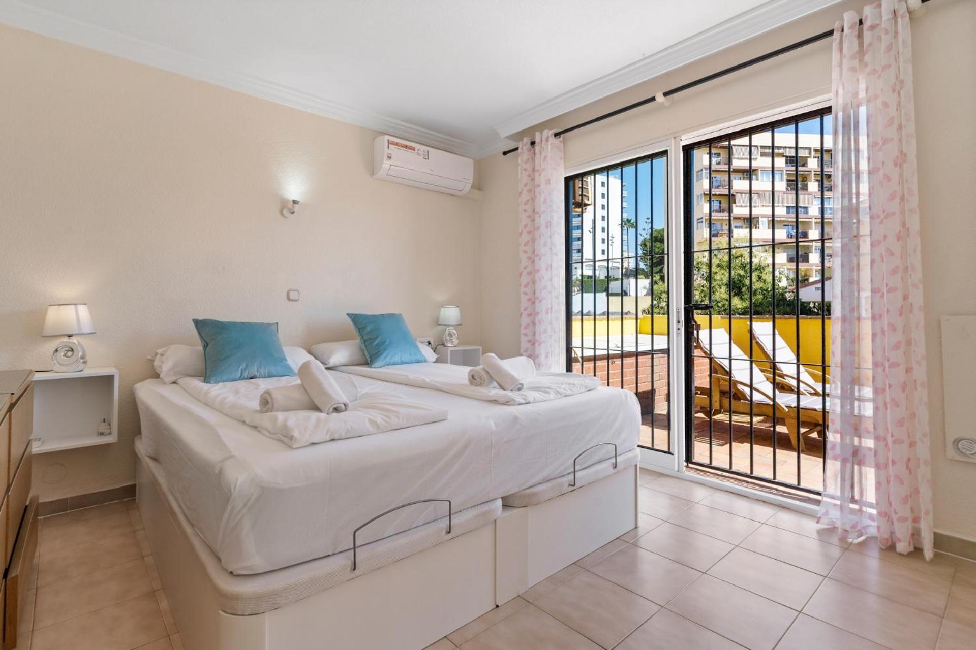 Lovely Flat With Sea View Near The By Costarentals - Ref 37 Apartment