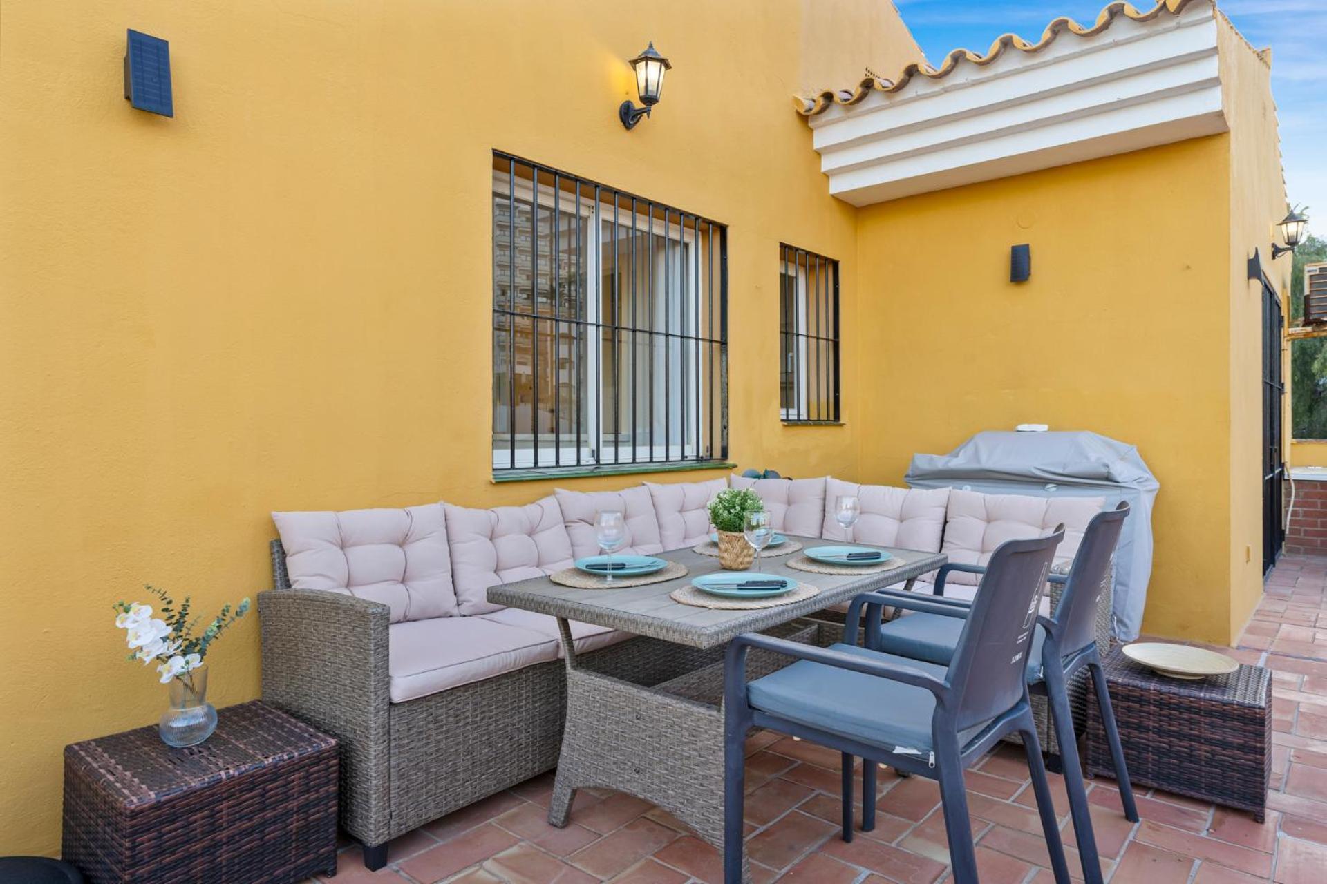 Lovely Flat With Sea View Near The By Costarentals - Ref 37 *