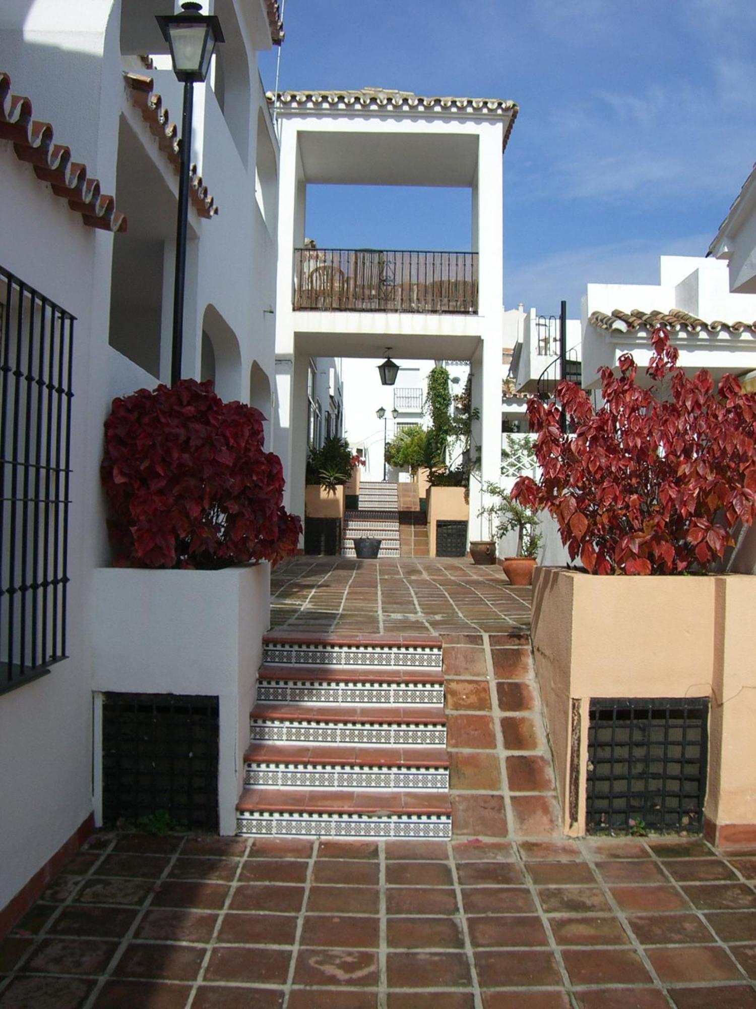 Aparthotel Playa Golf