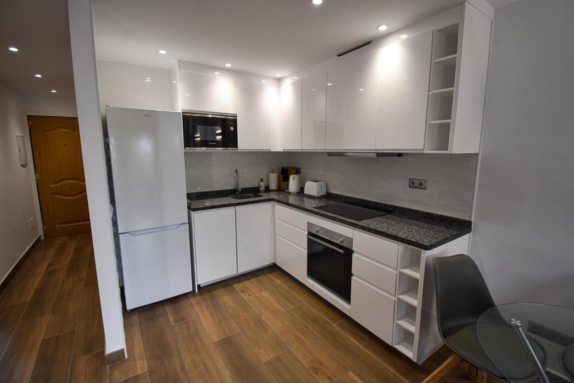 Apartment Urb Pueblo Del Parque, Luxury 2 Bedroom Apartment. Fantastic Location.