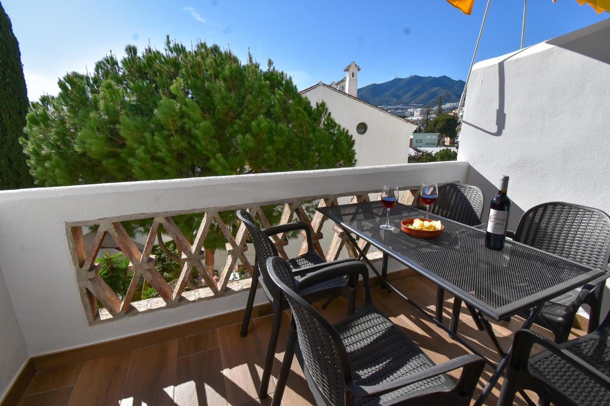 Apartment Urb Pueblo Del Parque, Luxury 2 Bedroom Apartment. Fantastic Location. *