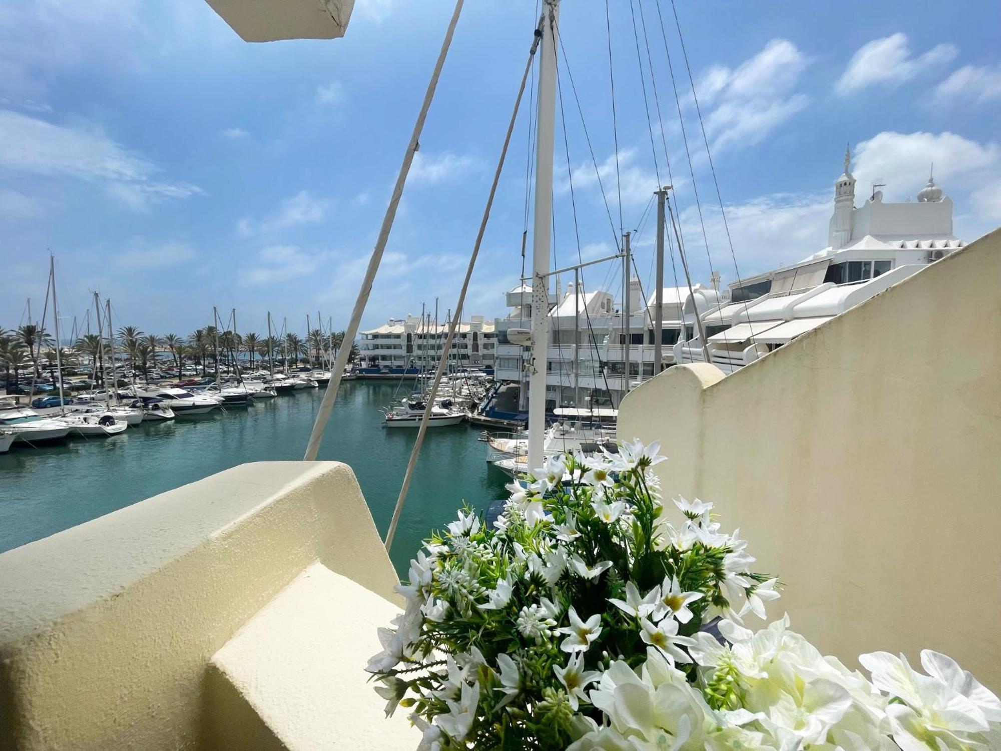 Apartment Isla Puerto Marina Benalmádena