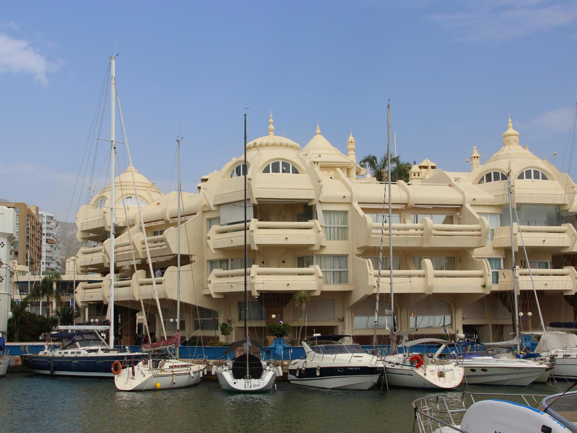 Isla Puerto Marina Benalmádena