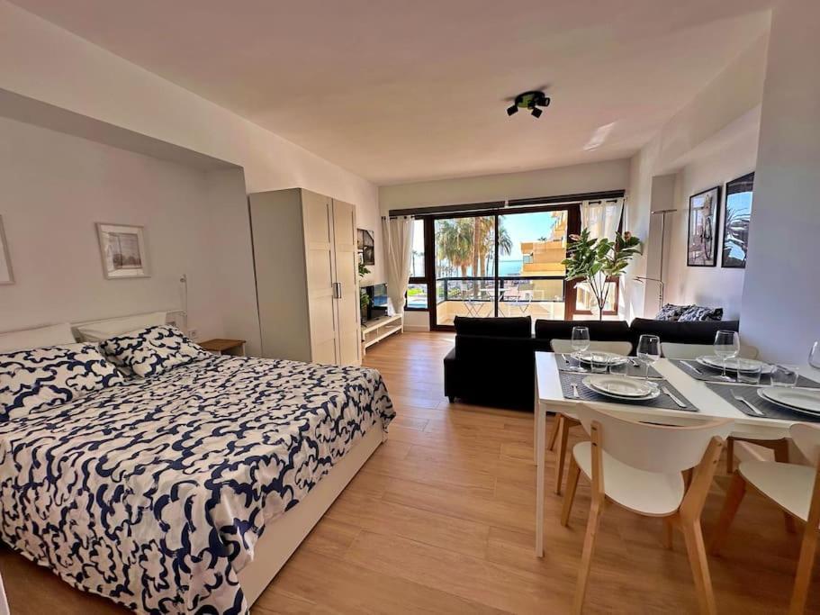 Apartment Frente Mar Y Playa. Benalmadena