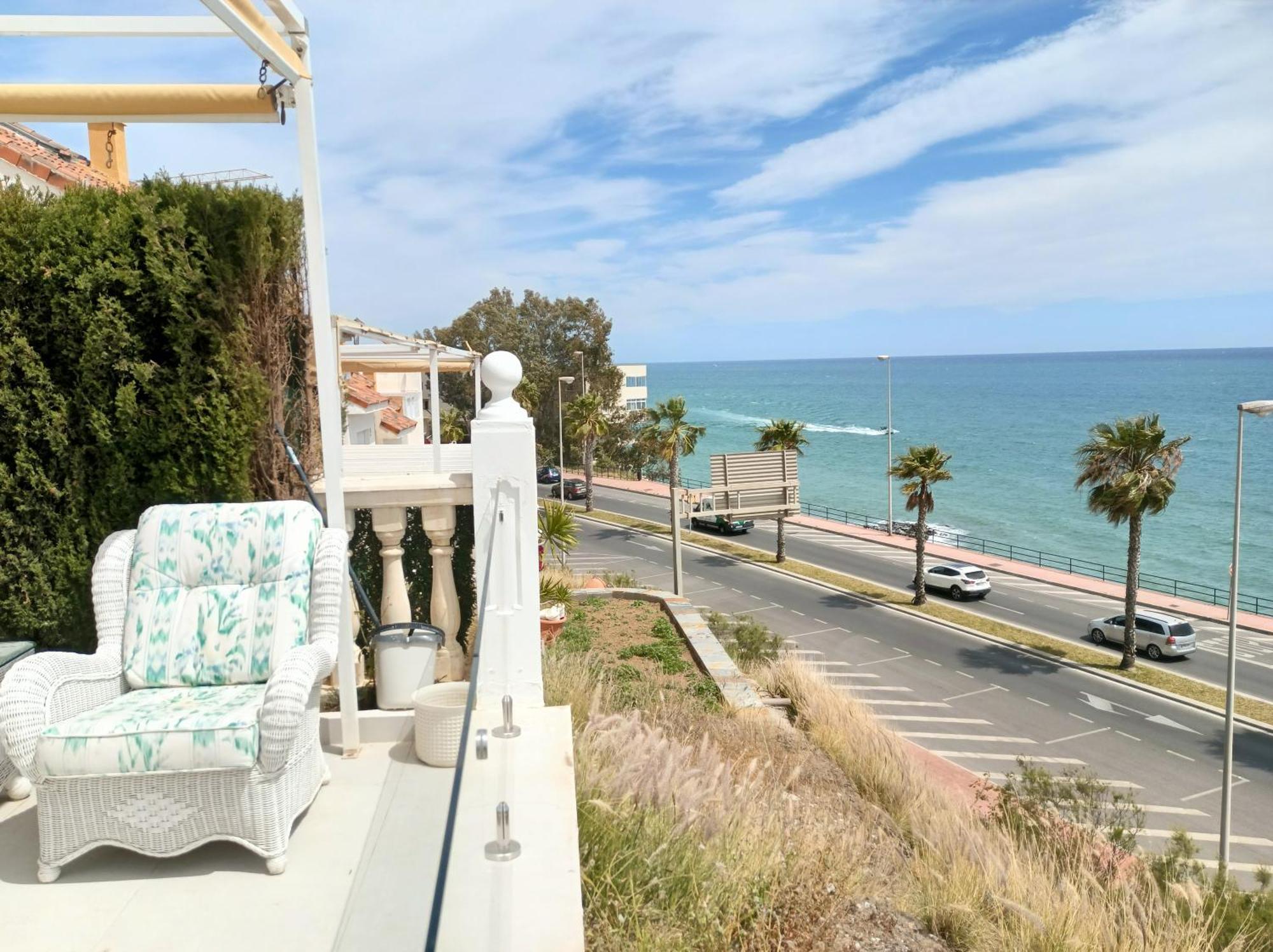 Townhouse Beachfront Costa, By Casa Del Sol Hr Chalet Benalmadena