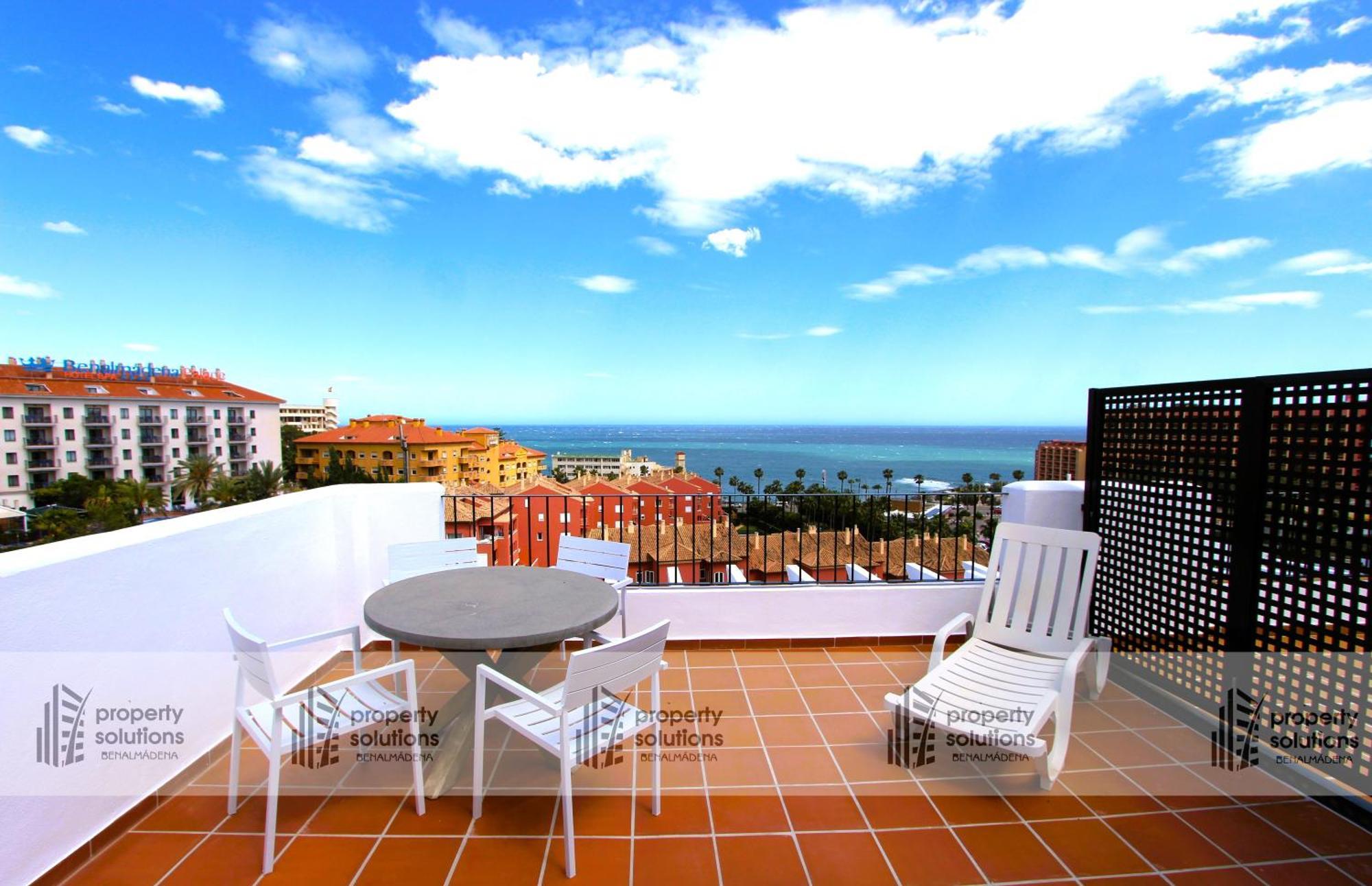 Lomas De Mena 20: Seaside Penthouse With Pool And Bbq Apartment