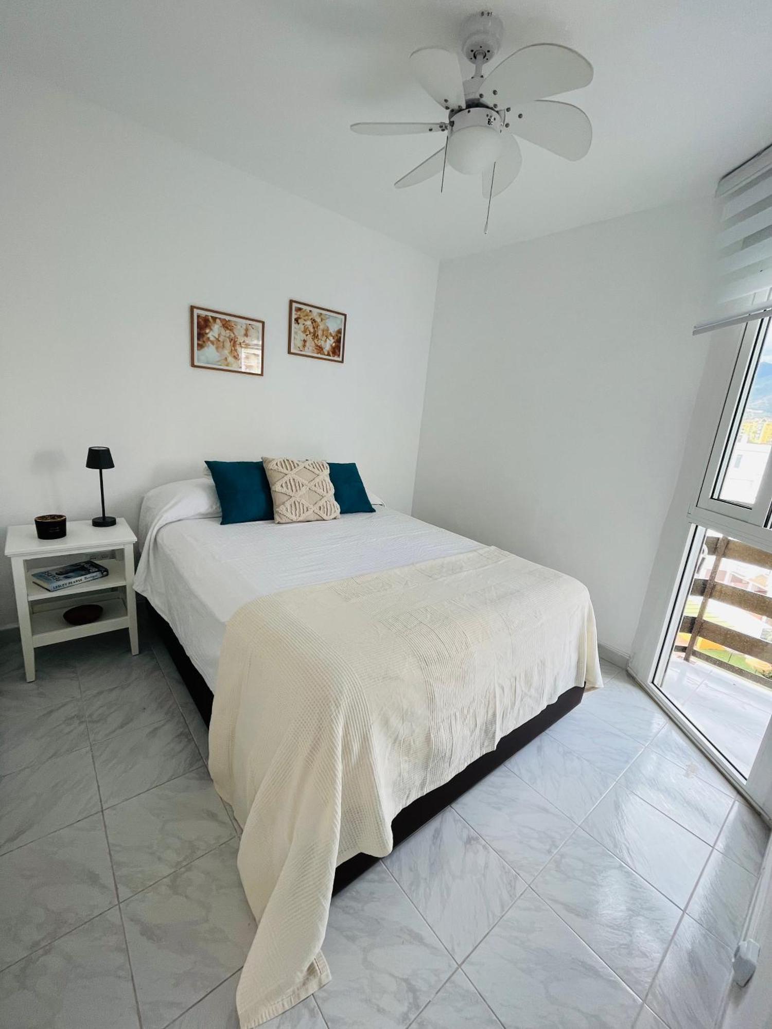 Beachside Sunshine Flat