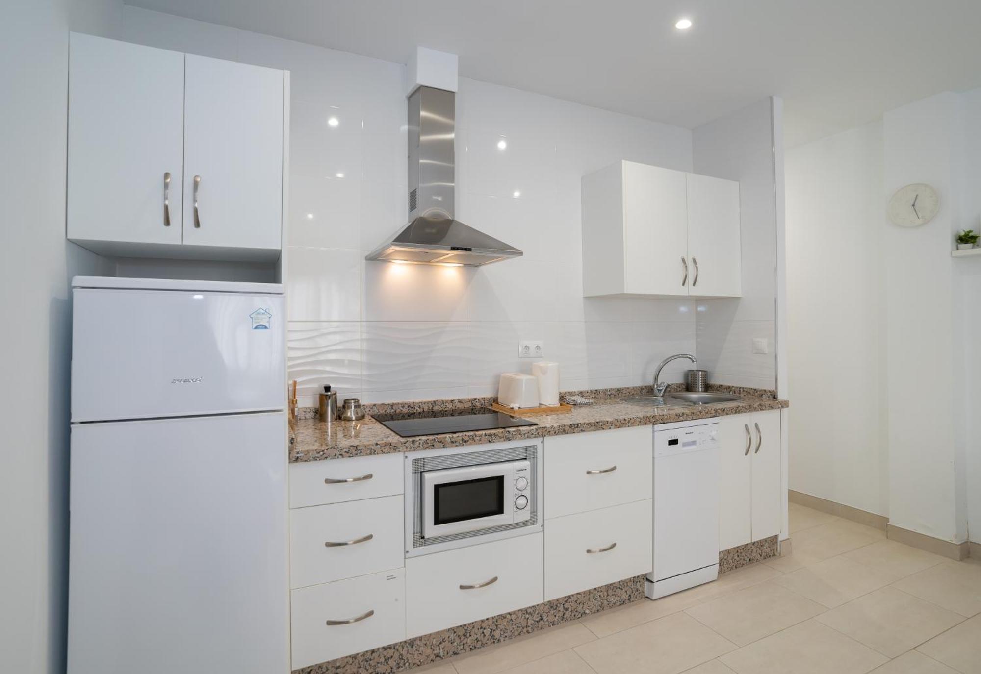 Mrv Al Lado De La Playa Con Parking Apartamento