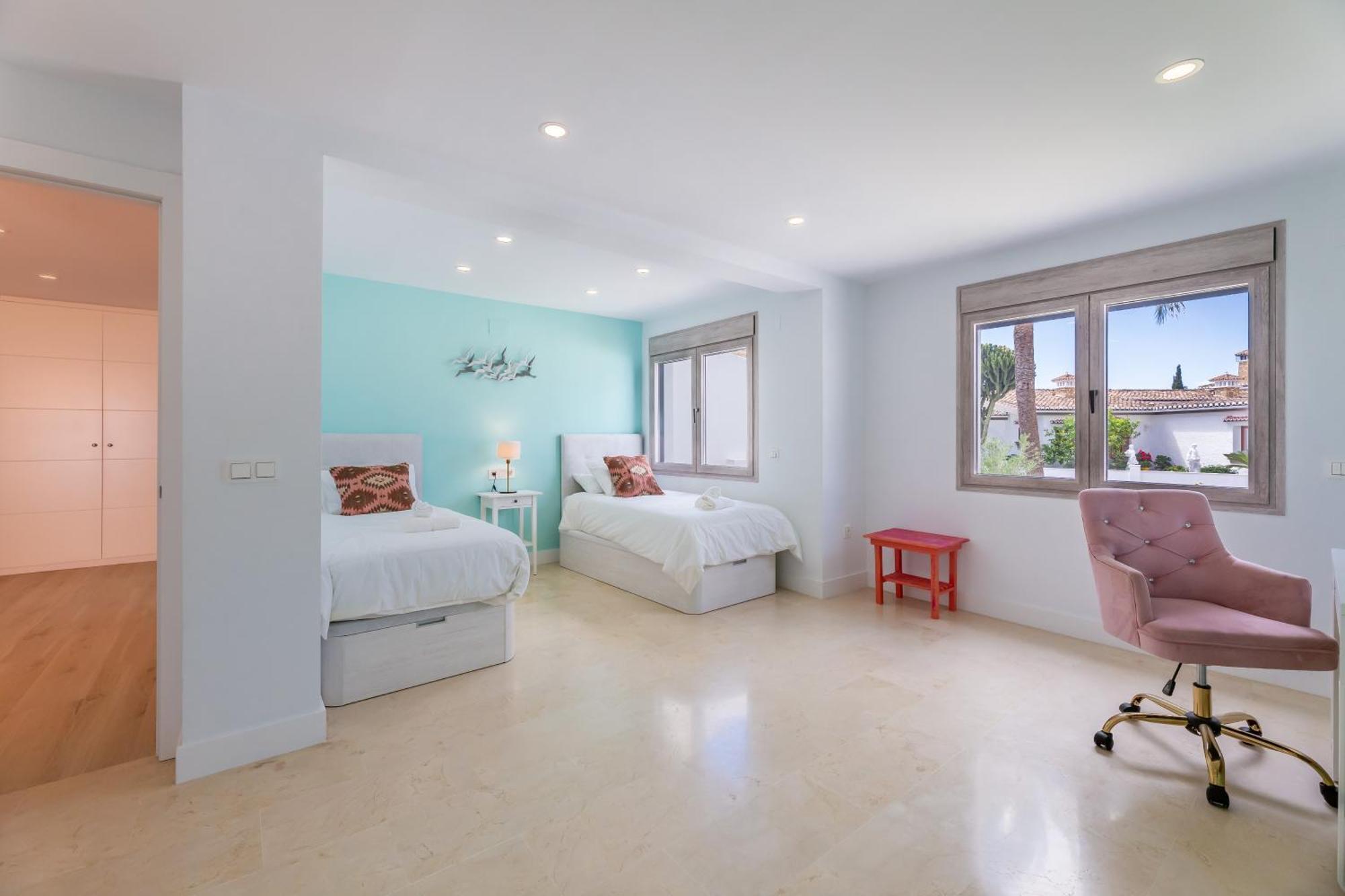 Vb Jara - Luxury 5br With Pool Villa