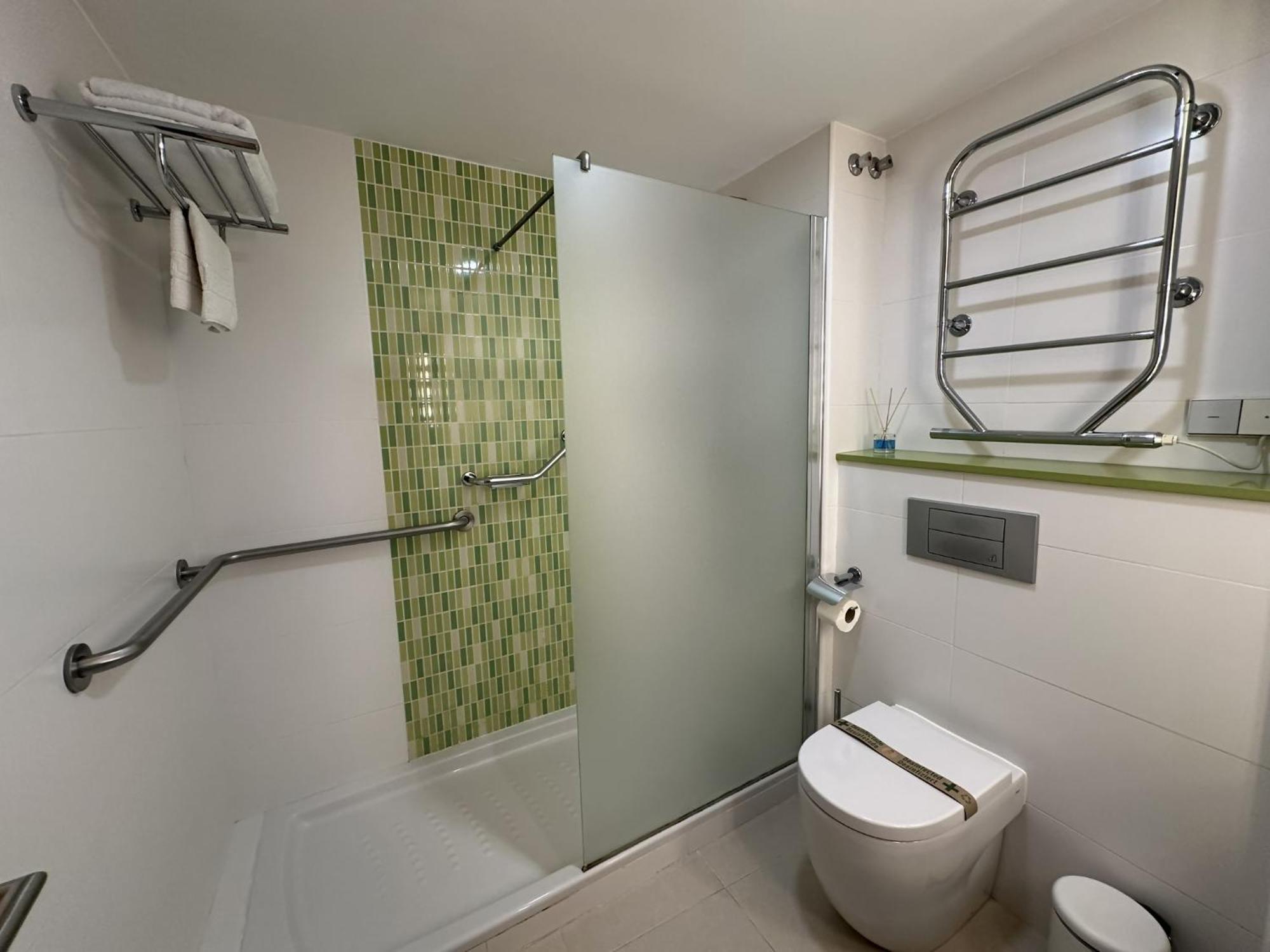 Frontal Al Mar Benalbeach Apartment
