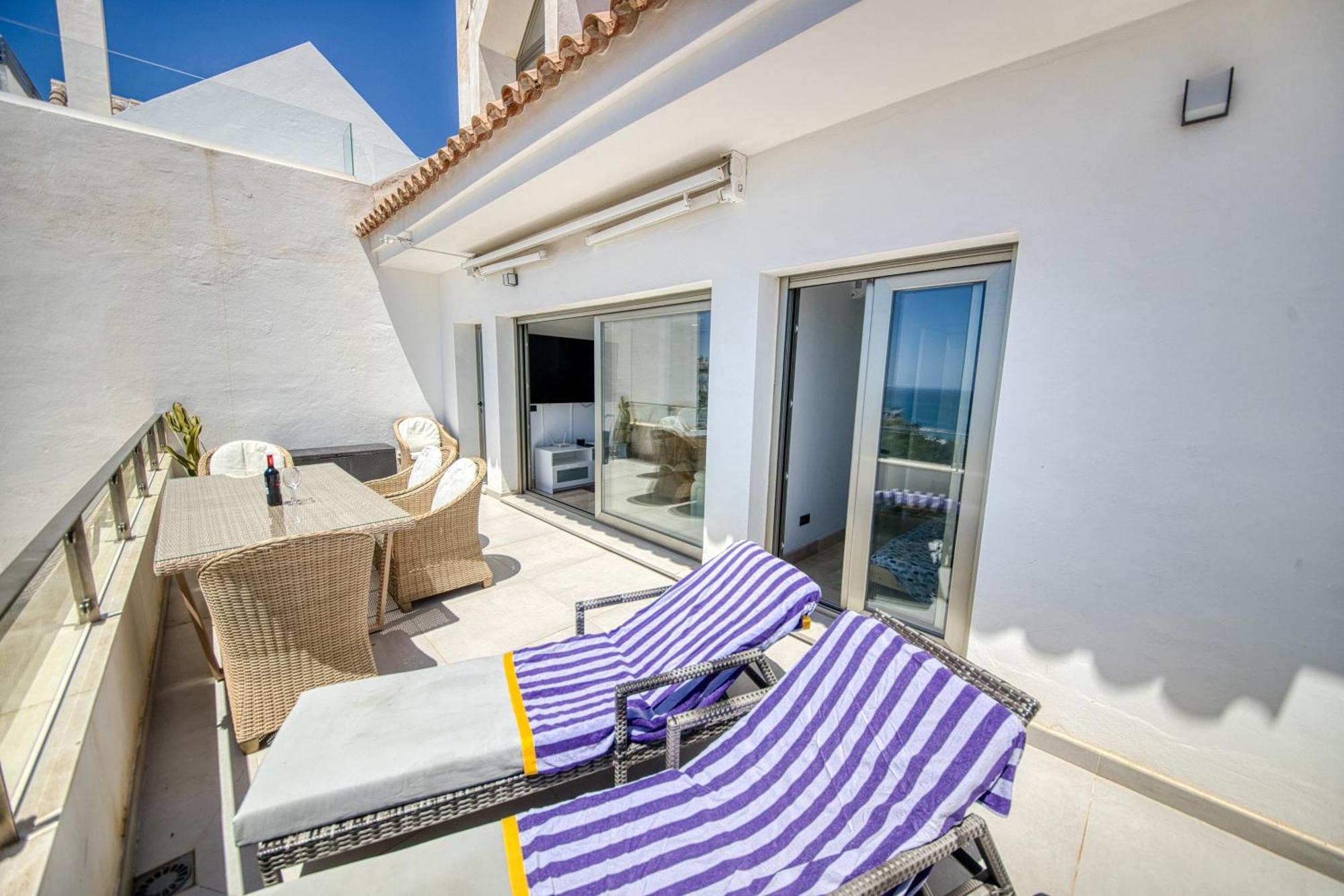 Penthouse Carabela Seaviews * Benalmadena