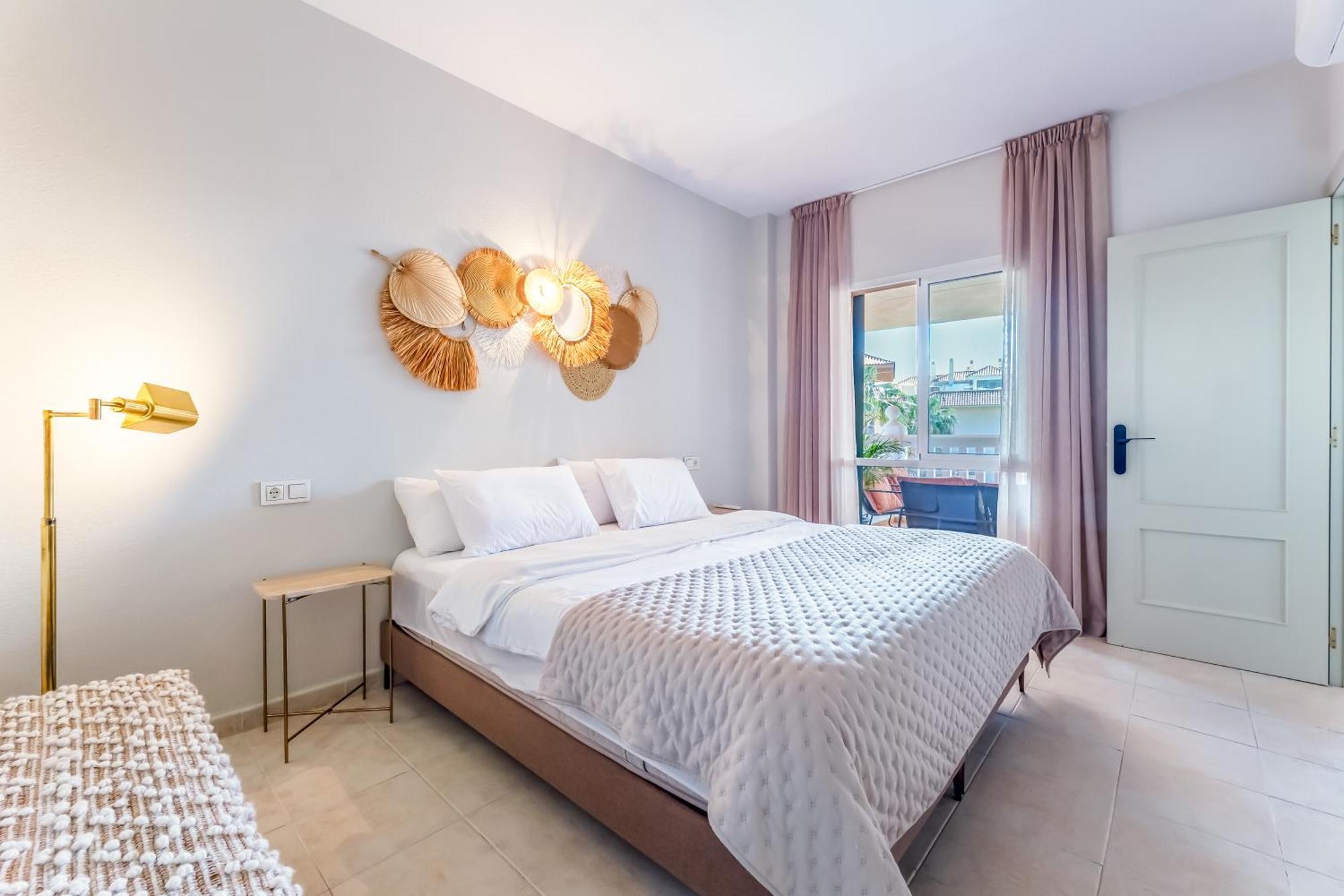 Apartment Reserva Del Higueron 3 Bedroom Lola *