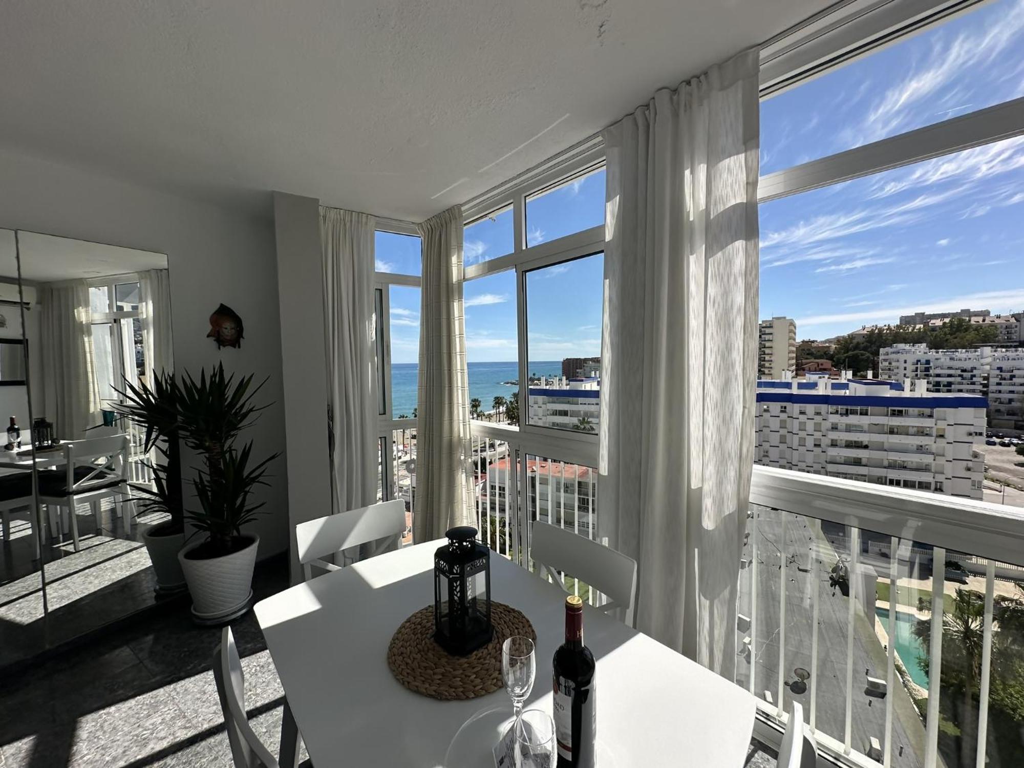 Apartment Apto Vistas Al Mar A 1 Min De La Playa Benalmaden *