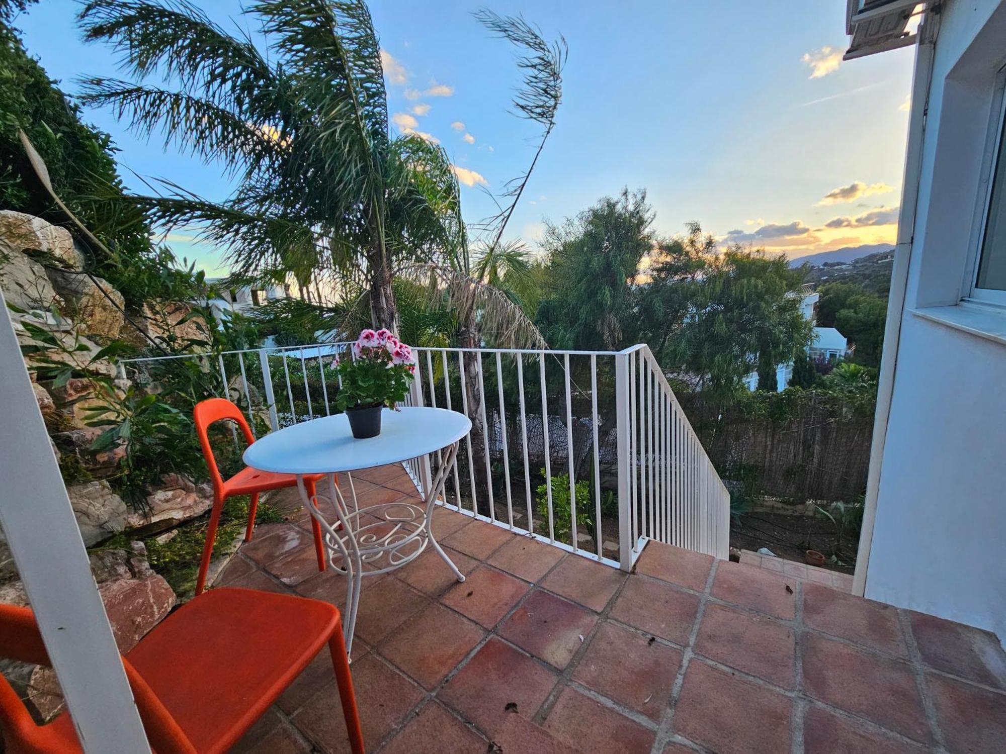 Malaga Sunshine - Buenavista - 5 Minute Drive To The - Stunning Sunset Apartment