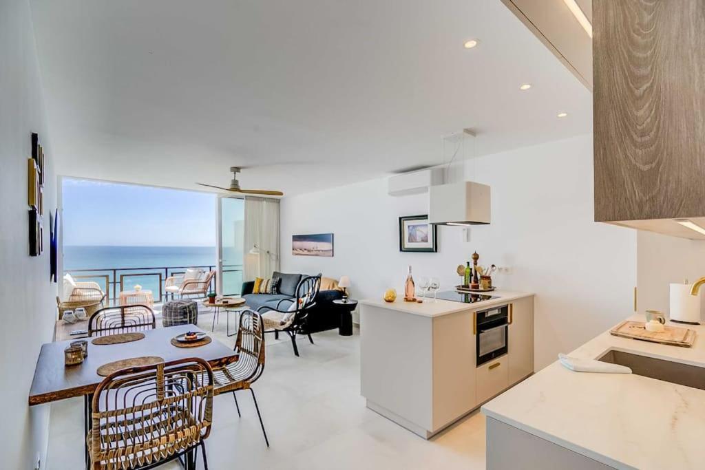 112-stunning Beachfront In * Benalmadena