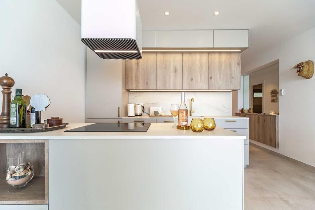 112-stunning Beachfront In Apartment