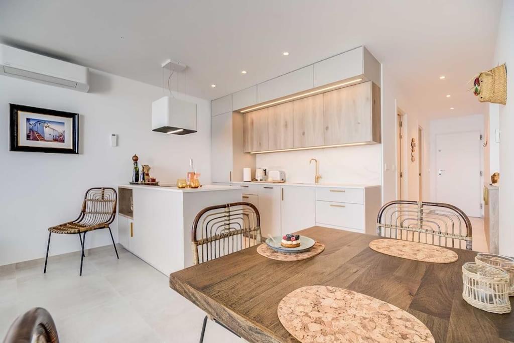 Apartment 112-stunning Beachfront In