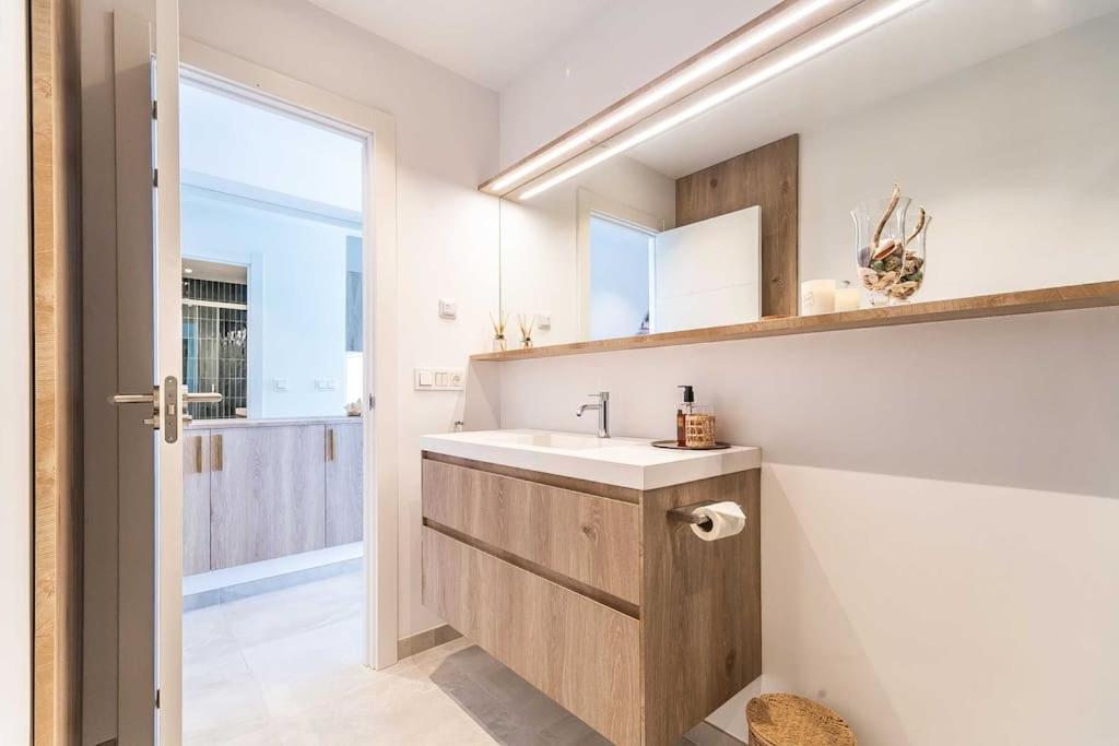 112-stunning Beachfront In Apartment *