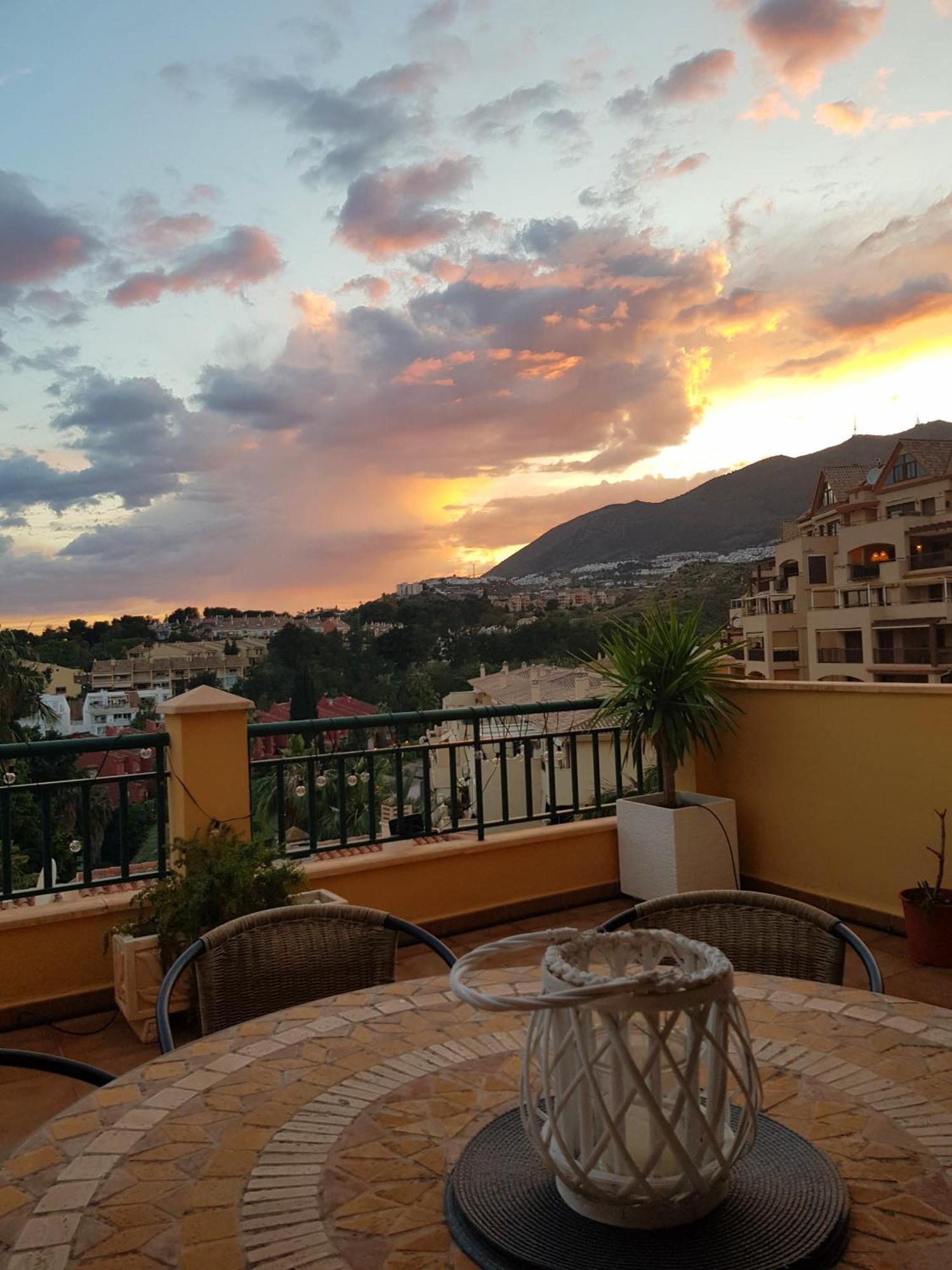 Terrace Of Paradise, 2 Bed 2 Bath, Parking, Pool *