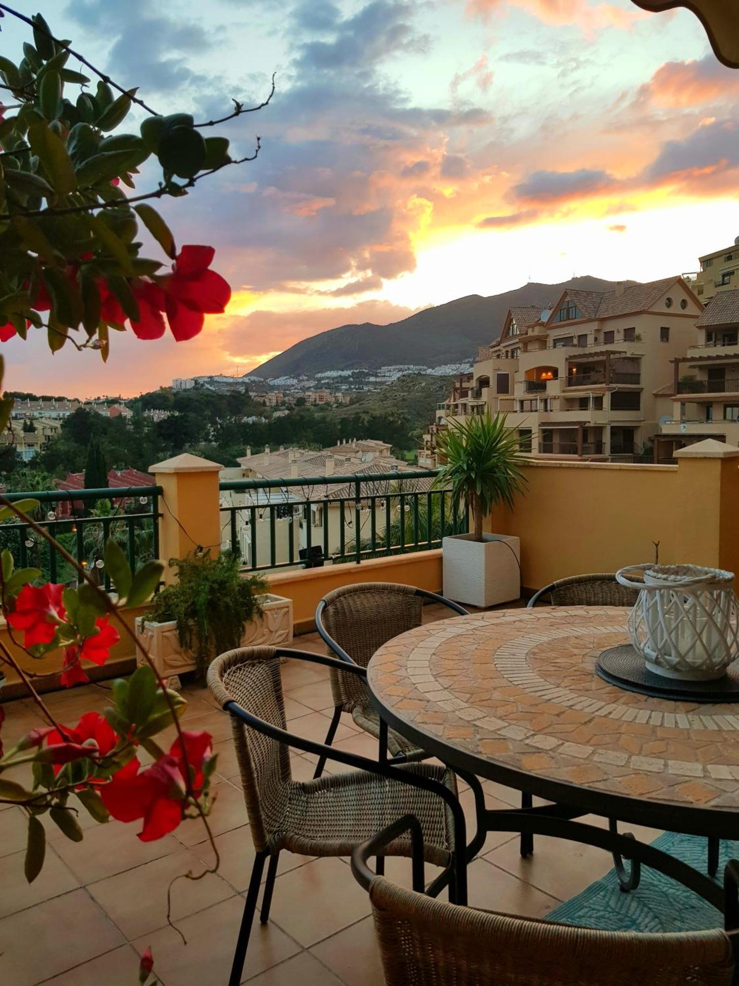 Apartment Terrace Of Paradise, 2 Bed 2 Bath, Parking, Pool