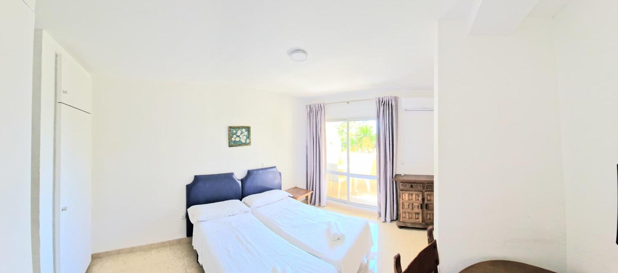 Benal Beach Holidays Apartment