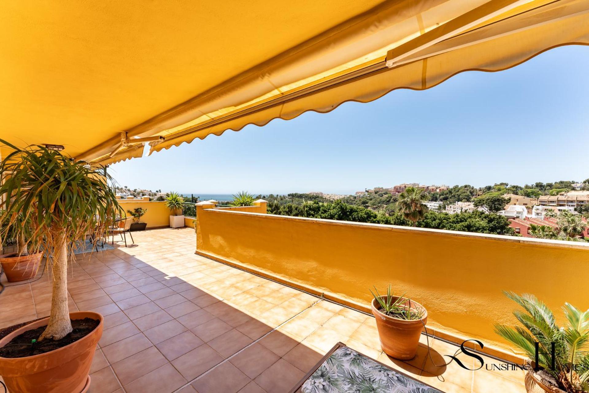 Terrace Of Paradise, 2 Bed 2 Bath, Parking, Pool