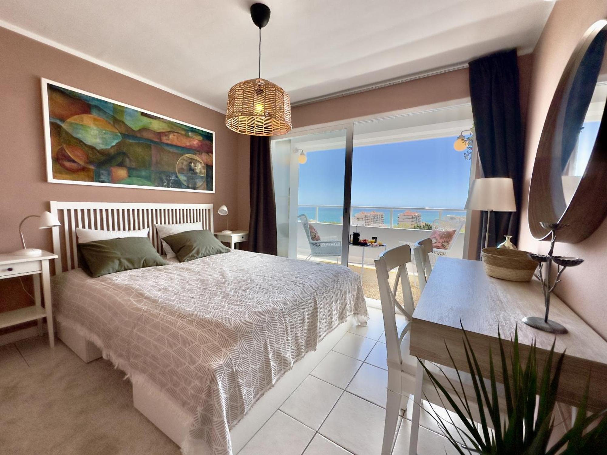 With Stunning Sea Views, Terrace Apartment Benalmadena